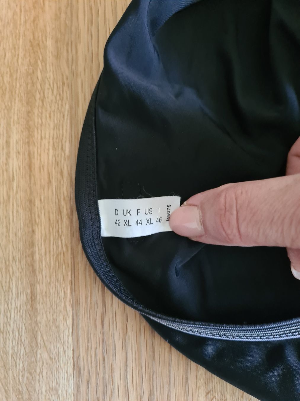 Esprit Costumi da bagno & Bikini: Schwarze Esprit Badeshorts Gr. 42  – Usato da Winterthur venduto da Jana1701 2
