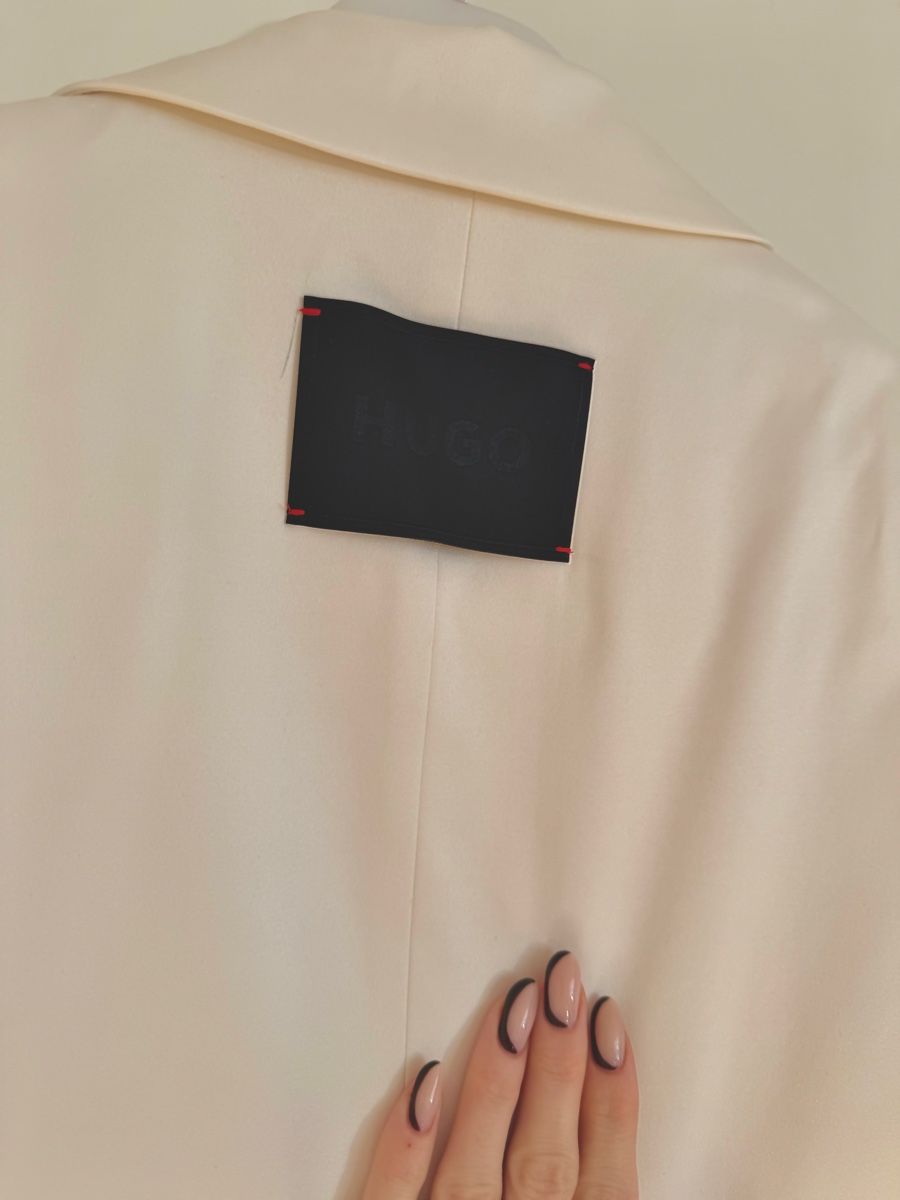 Hugo Boss Gilet & Giacche senza maniche: HUGO BEST white vest NEW – Nuovo (secondo la descrizione) da Zürich venduto da dar_ch4051 7