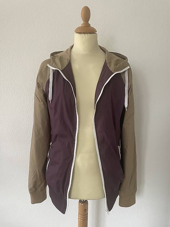 Giacche: Revolution Windbreaker XL – Usato da Bern venduto da ckna3005