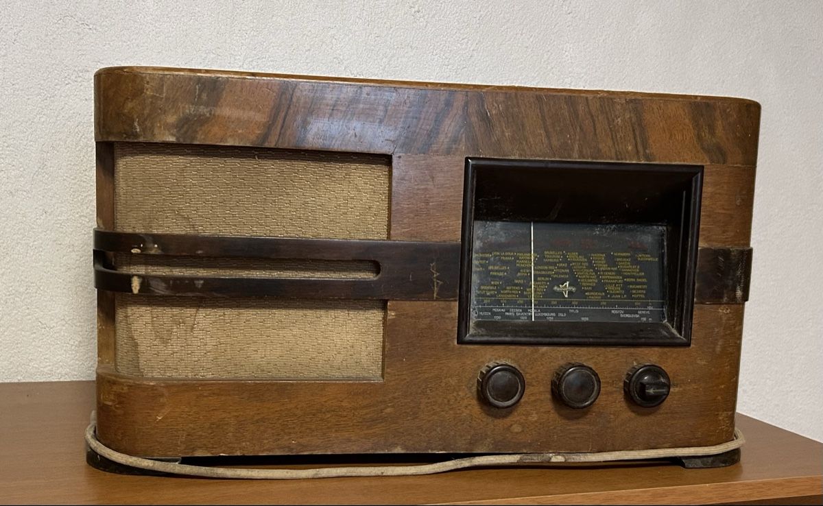 Biennophone Radio: Radio Sammelstück – Difettoso da Maseltrangen venduto da regaboga