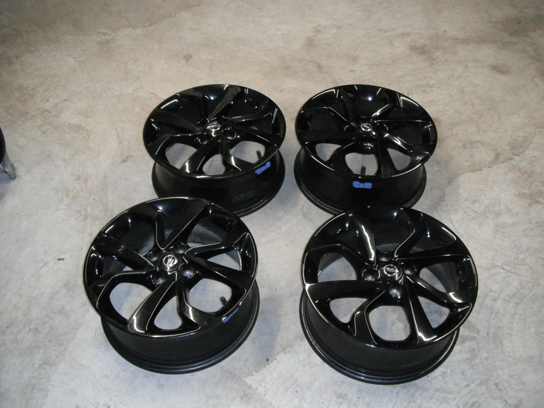 Opel Cerchioni: Opel Corsa E Alufelgen 6.5x16 ET 40 – Usato da Ruswil venduto da bauz01
