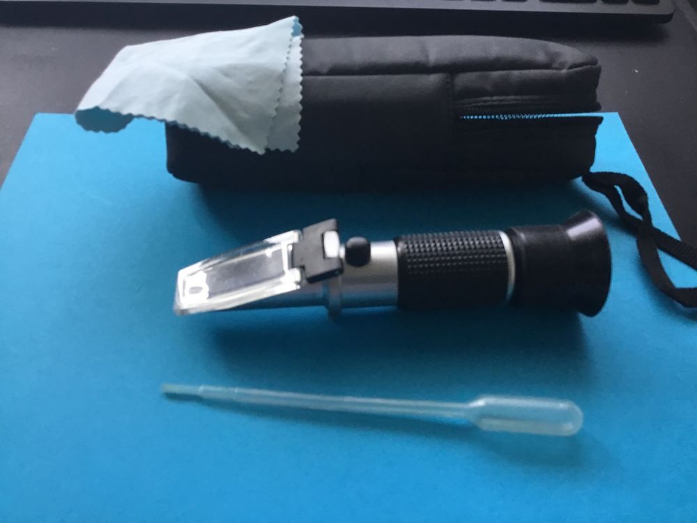 Refraktometer Analog [Kern ORA 6HA] Anwendungsbereich Honig, Wassergehalt Skala: 12-30% (Teilung 0,1%), mit ATC