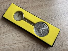 Vintage Schlüsselanhänger Thailand Elefant Metall mit Box