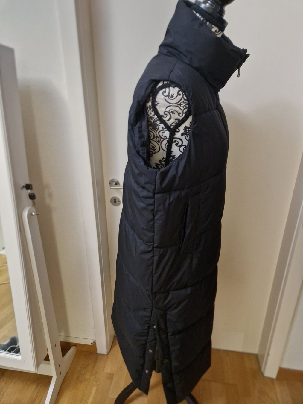 C&A Gilets & Westen: Warme lange Steppweste, Gr.40 , schwarz – Neu (gemäss Beschreibung) aus Glattbrugg von majuska01 1