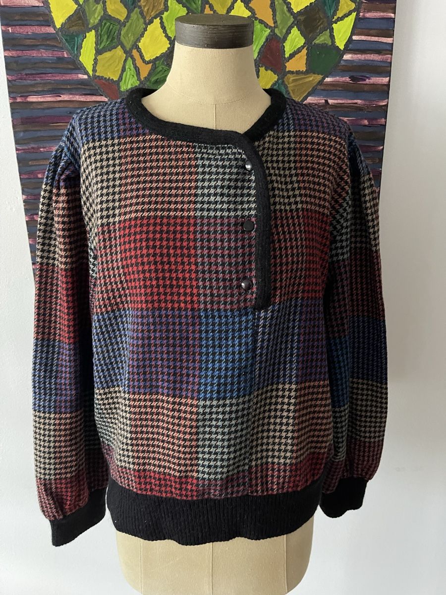 Maglioni & Felpe: Vintage Pullover Gr.44 – Usato da Stallikon venduto da BaumArt