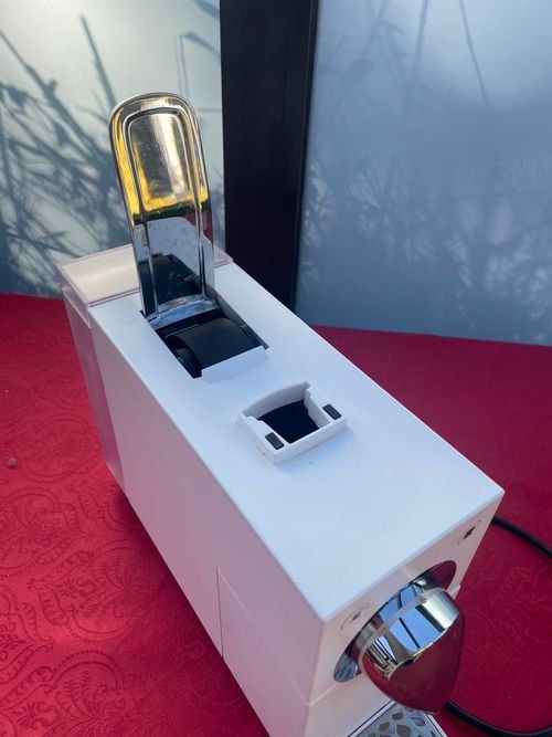 Delizio Kaffeemaschinen & Espressomaschinen: Delizio Kaffeemaschine Modell: DC 264 Una automatic – Gebraucht aus Bergdietikon von antovale 1