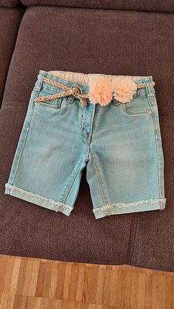 Kurze Hosen-Mädchen Gr.104