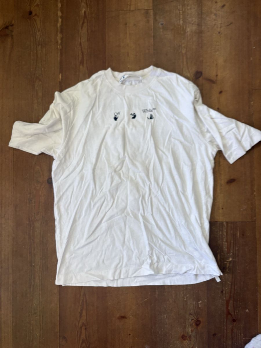 Off-White T-shirt: Off-White T-Shirt M – Usato da Celerina venduto da jor_vhy8