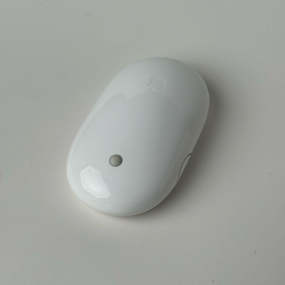 Apple Mouse: Apple Wireless Mighty Mouse (Modell A1197) mit OVP   – Nuovo e nell'imballaggio originale da Rümlang venduto da vla_9g7d 1