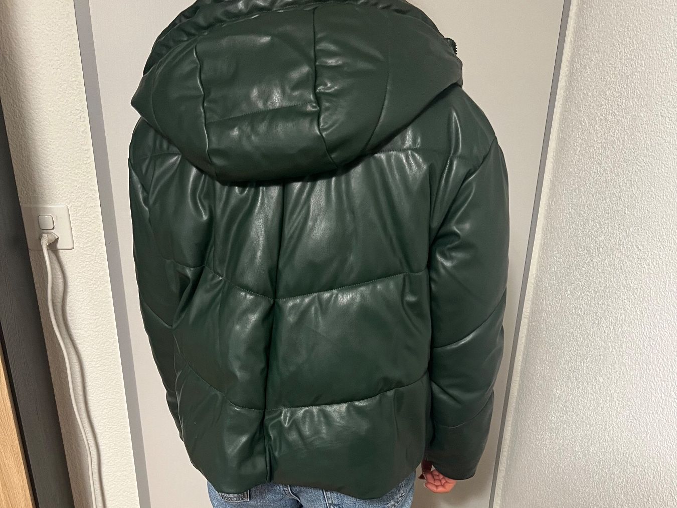 Zara Giacche: Zara Winterjacke grün XS – Usato da Tuggen venduto da Tantas 1