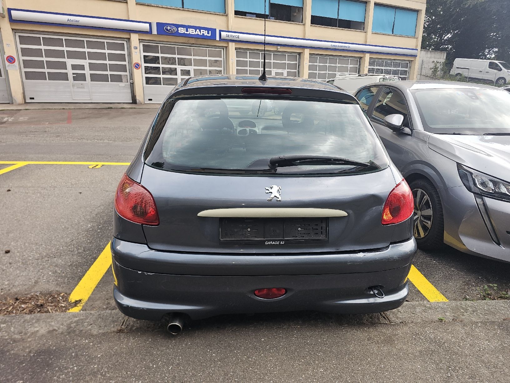 Peugeot Autos: 206 1.4i – Gebraucht aus Lausanne von mri_hsd8 2