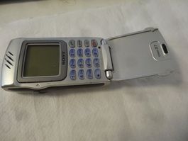 SONY CMD-Z7 ANTIK HANDY.AKKU-OHNE LADEGERAT.NICHT LÄÜFT