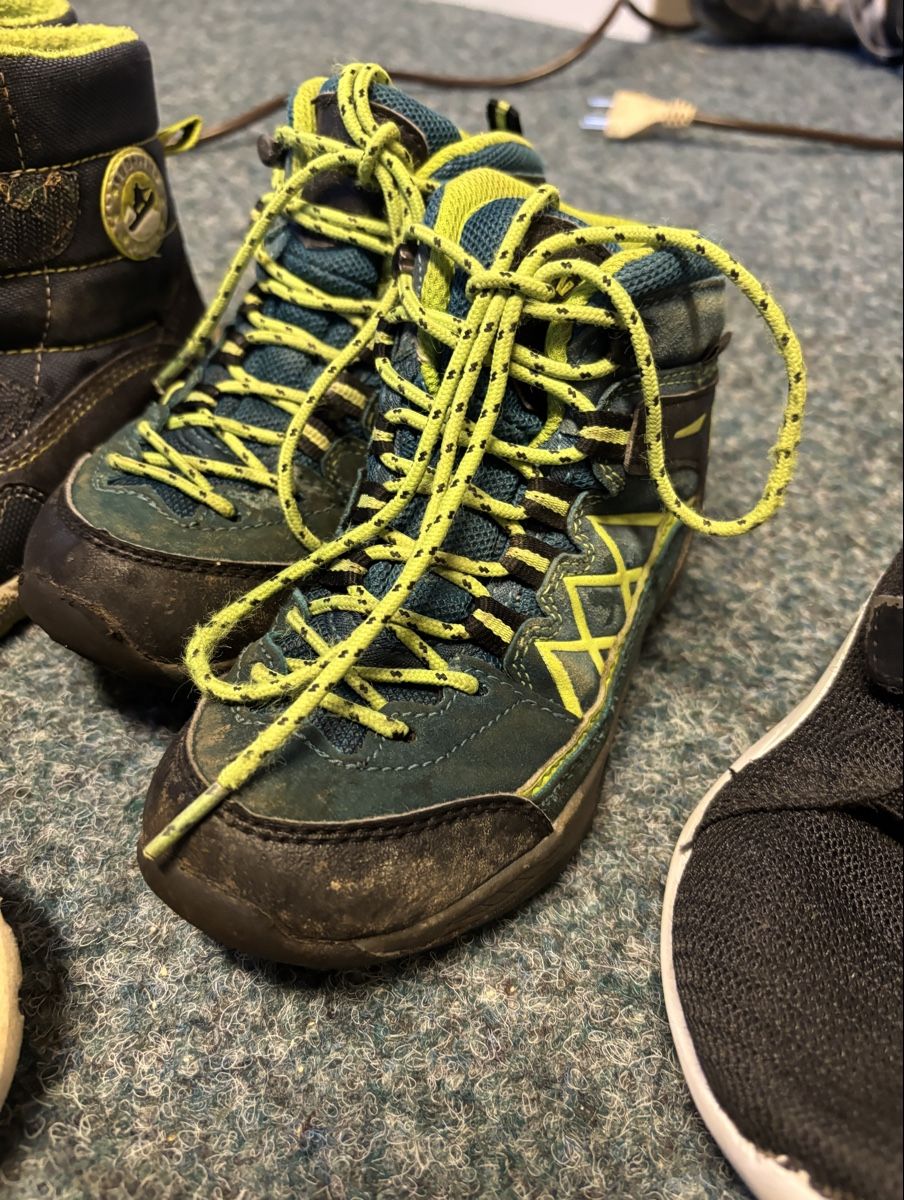 Scarpe per ragazzi: Schuhset gr 29 – Usato da Effretikon venduto da fabee 2