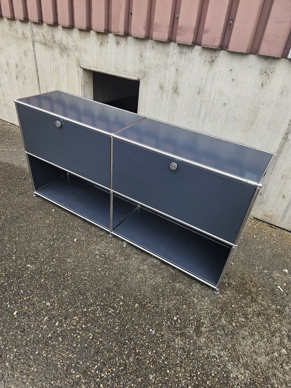 USM Scaffali: Top Angebot USM anthrazit  – Usato da Brittnau venduto da Lexmark77 1