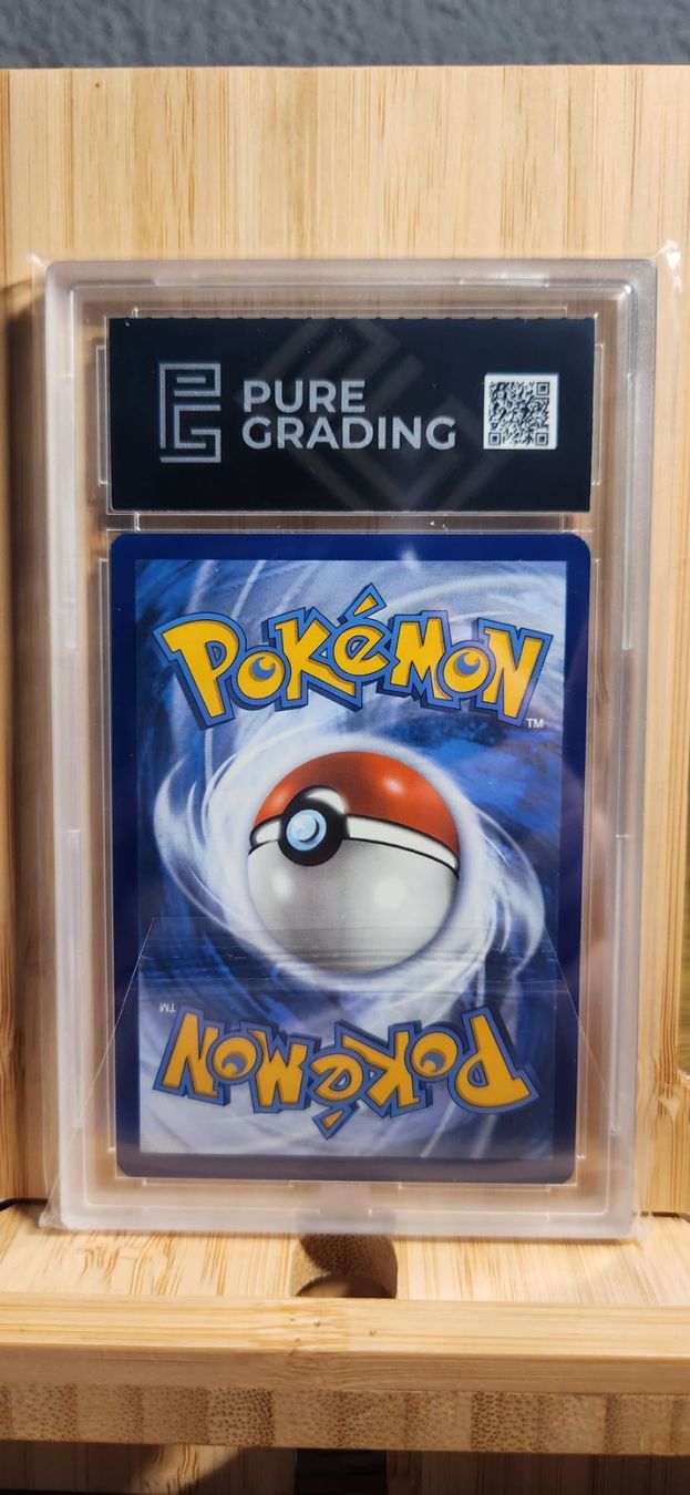 Pokémon Carte collezionabili: Pikachu Celebrations - Pure Grading 9.5 - PSA 10? – Nuovo e nell'imballaggio originale da Moutier venduto da tom_9zxw 1