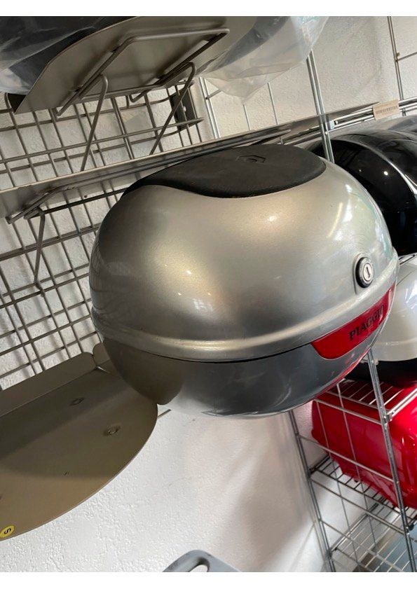 Vespa Topcase: Vespa Top Case – Gebraucht aus Zürich von NurayE 1