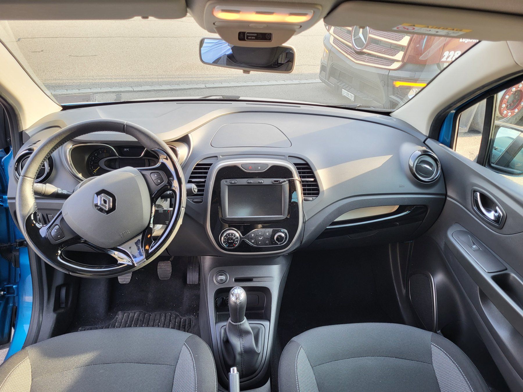 Renault Autos: Renault Captur 90 (CK) – D'occasion à St. Gallen par CityAuktion 5