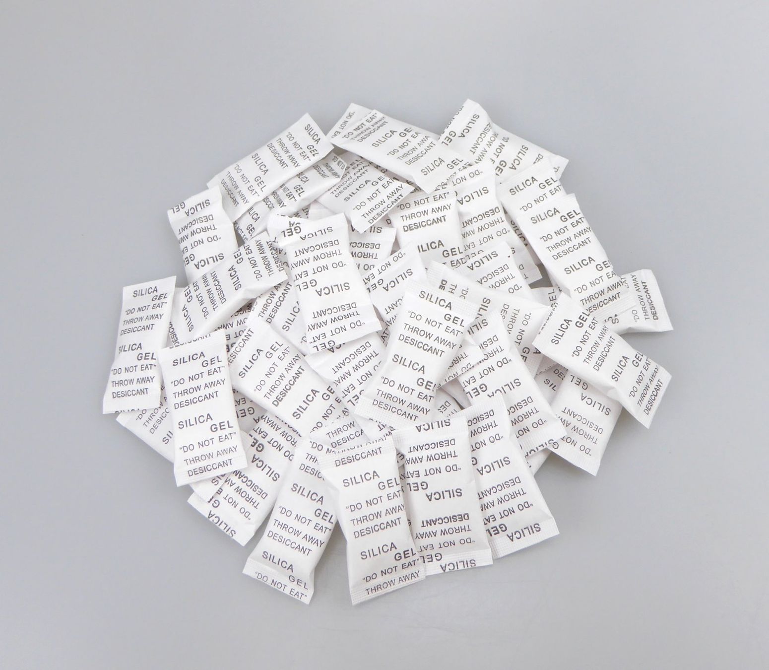 Deumidificatori: 2g Silica Gel Packets - 50 Stk. – Nuovo e nell'imballaggio originale da Mauren venduto da Yeelen