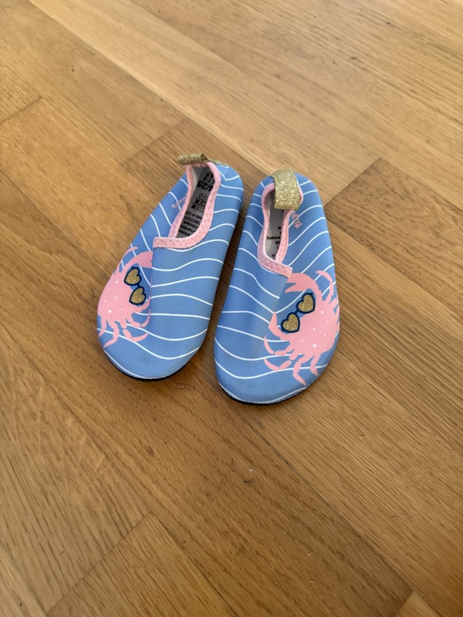 Scarpe per ragazzi: Badeschuhe – Usato da Fehraltorf venduto da Bowling_54