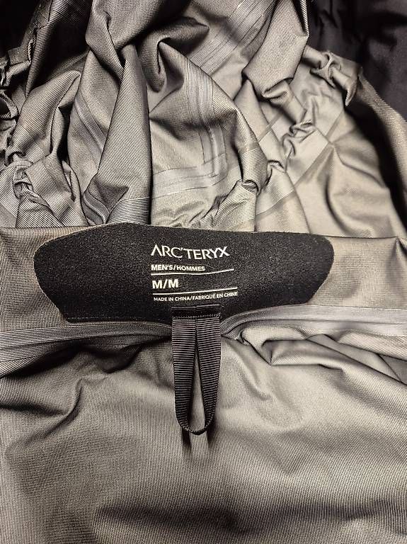Giacche: Arcteryx Beta LT Gore Tex Männer M – Usato da Brunnen venduto da yak007 3