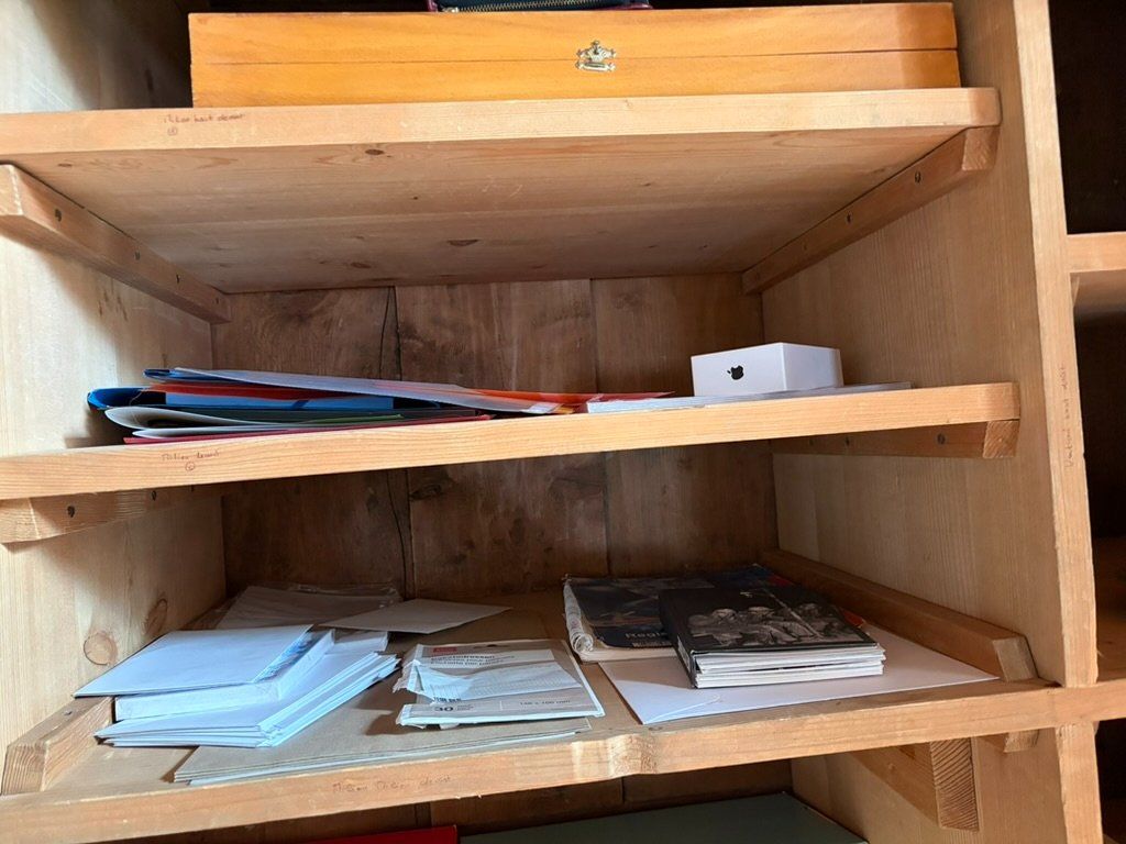 Armadi: Armoire savoyarde ancienne – Usato da Sion venduto da ber_zk6j 5
