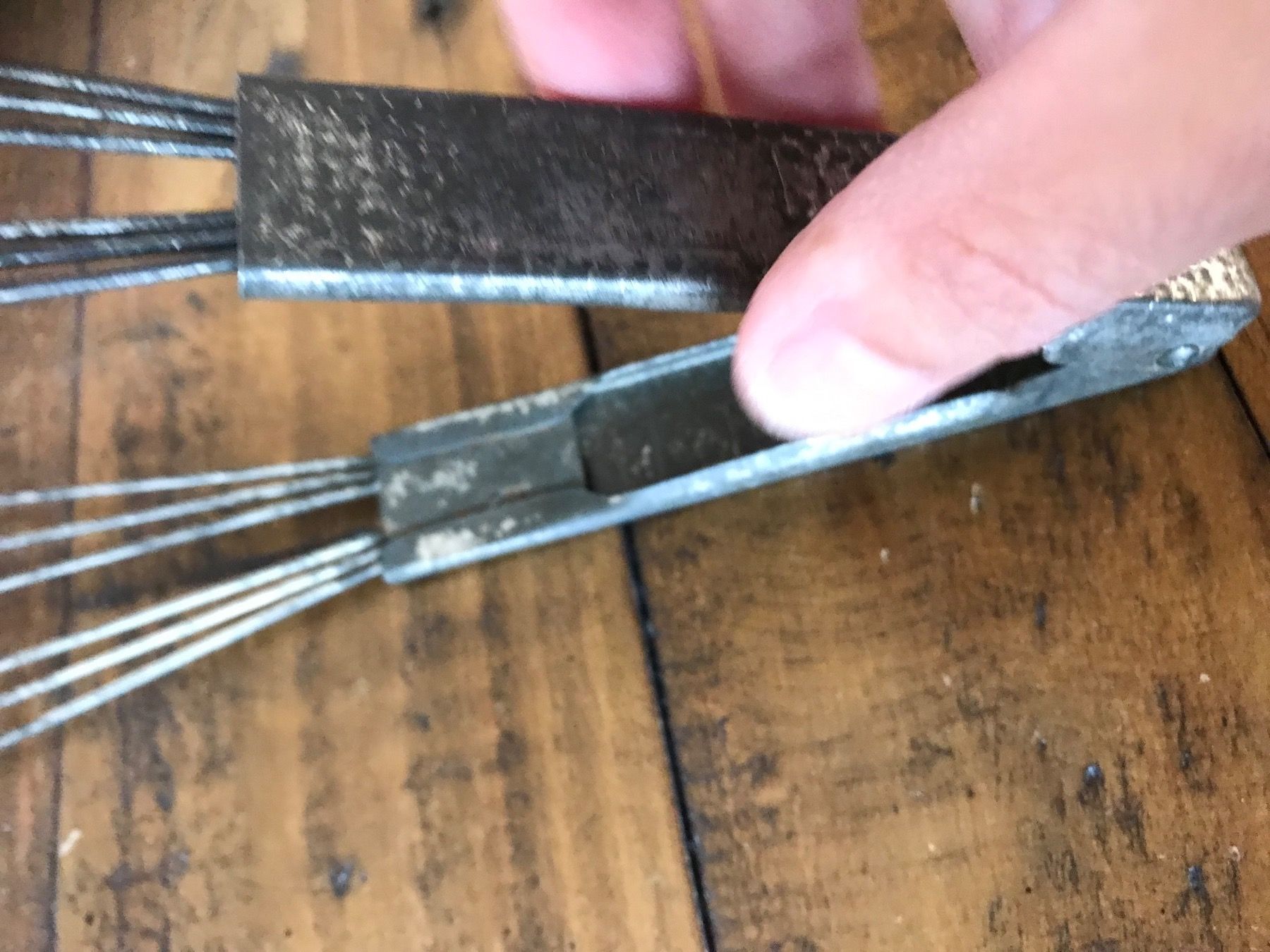 Elettrodomestici da cucina: Alter Tellerbesen Flachschneebesen Küchenzange – Usato da Rapperswil SG venduto da cosiba01 5