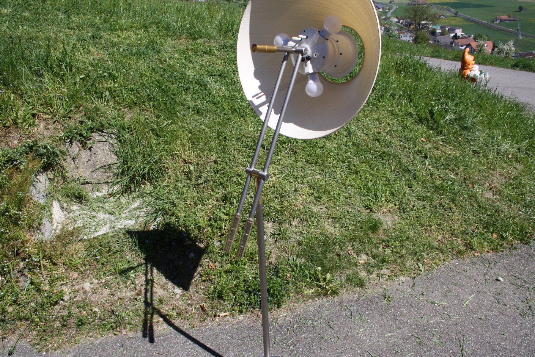 Lampade: STEHLAMPE LAMPE STEHLEUCHTE – Usato da Wauwil venduto da Pneuedy 3