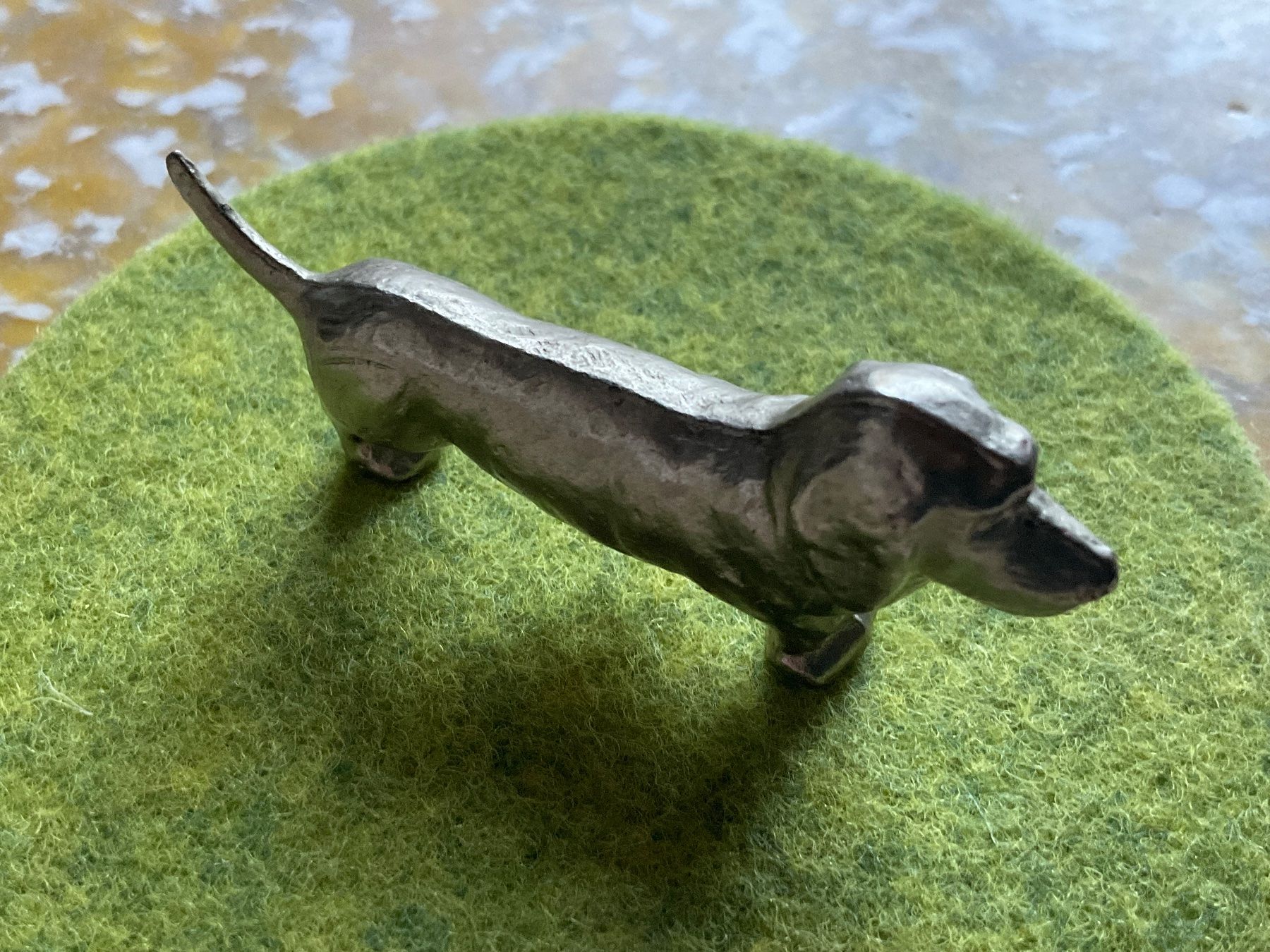 Figurines: Dackel Figur Metall Dekoration – D'occasion à Scuol par Lotus2020