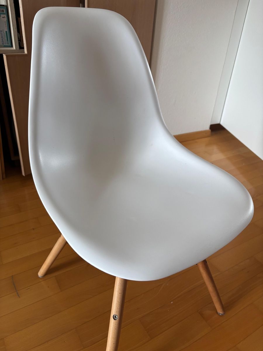 Chaises: 4 Stühle – D'occasion à Solothurn par skillsine 3