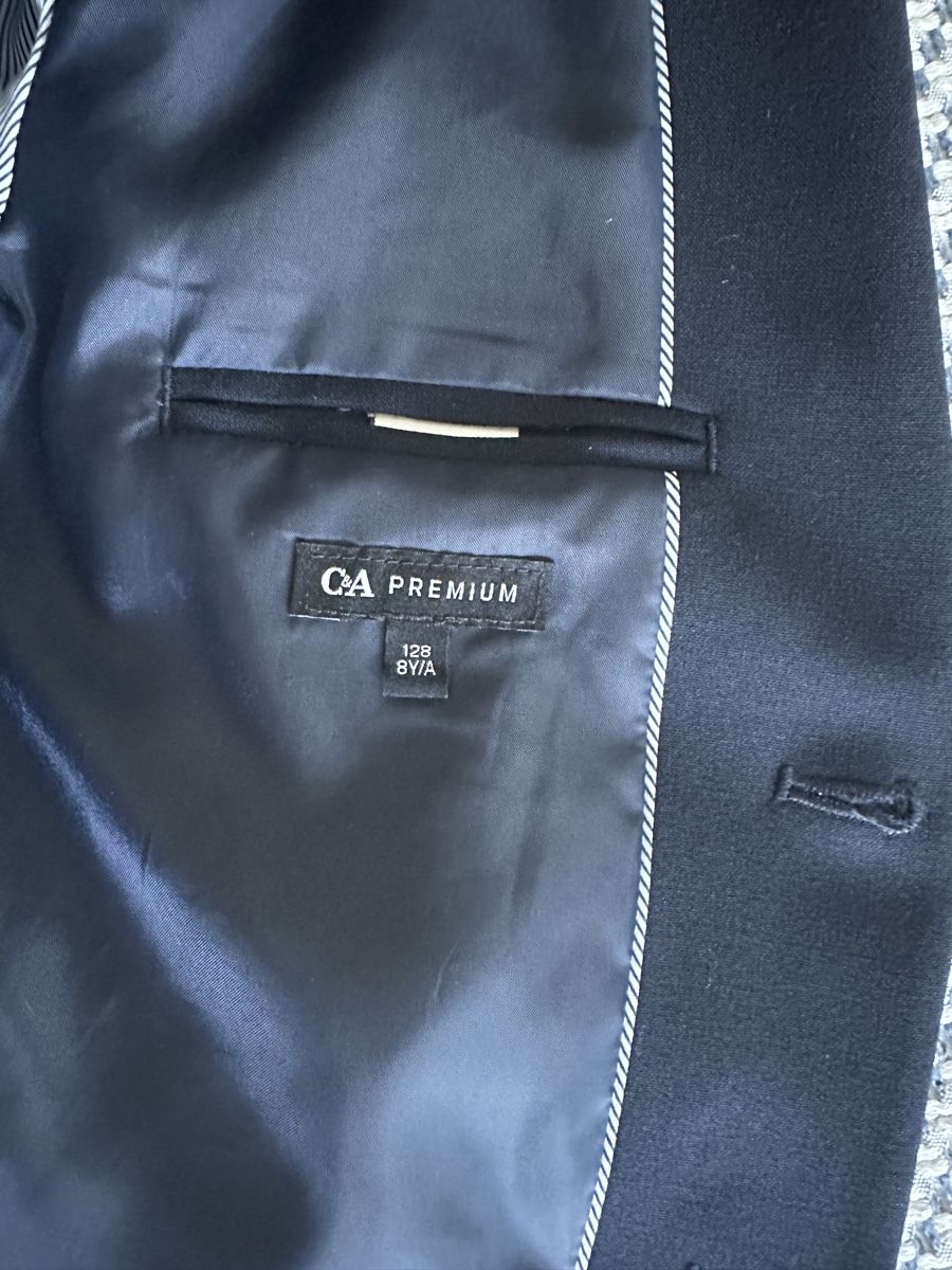 C&A Anzüge: C&A Premium Suit Jacket Black Size 128 – Gebraucht aus Zürich von ferreira.ana 1