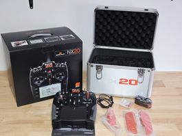 Spektrum NX20 Sender mit SPMAR8020T Empfänger