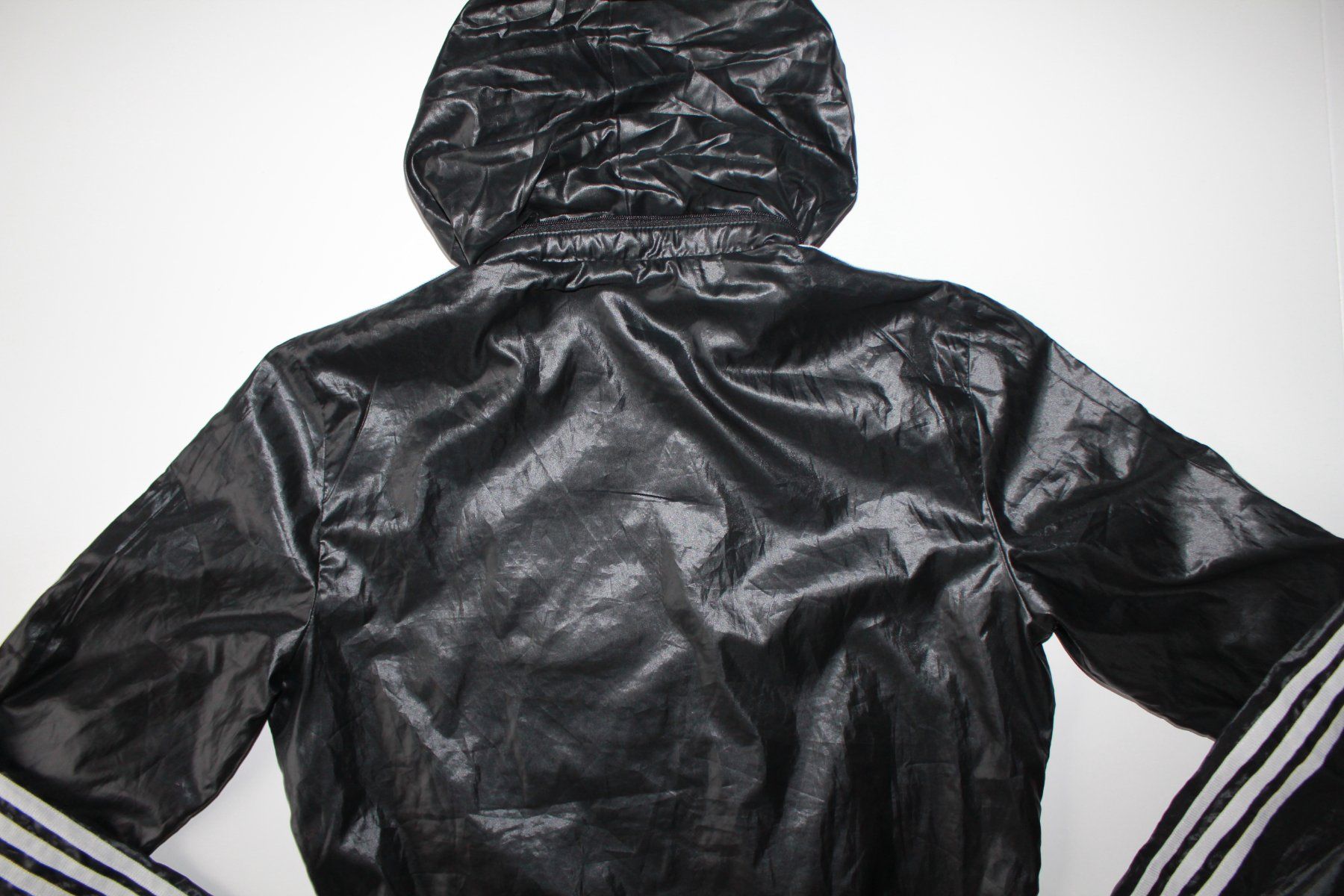 Adidas Giacche: Veste Adidas t. 34 – Usato da Peseux venduto da Gilloss 6
