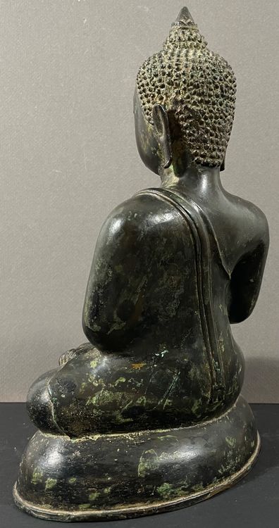Alter Thai Bronze Buddha mit dunkel grüner Alterspatina | Kaufen auf ...