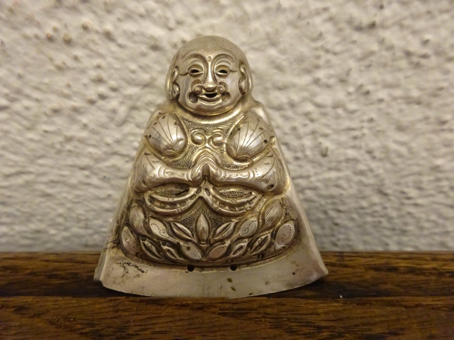 Sculture & Statue: Antiker Buddah Silberblech China – Usato da Oetwil am See venduto da Golfsud