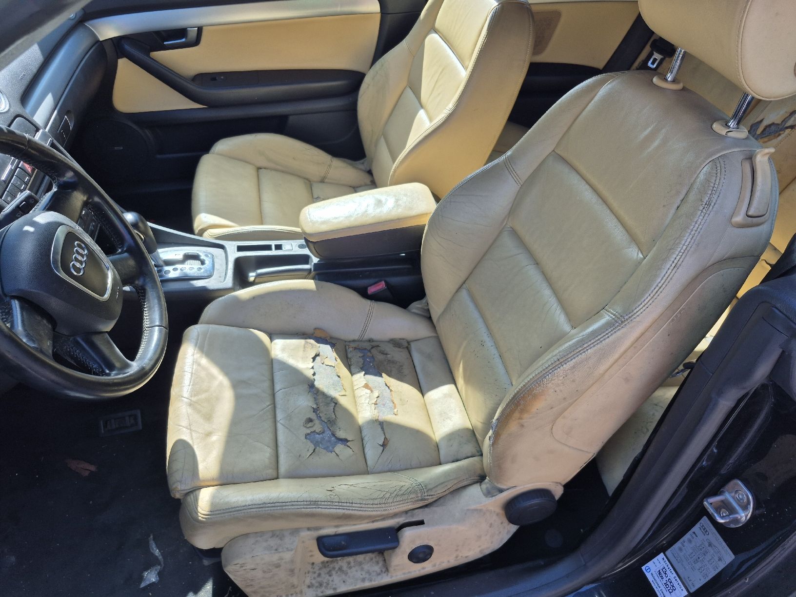 Audi Autos: Audi A4 Cabrio 1.8T – D'occasion à Oberuzwil par Auto-Hilber 8