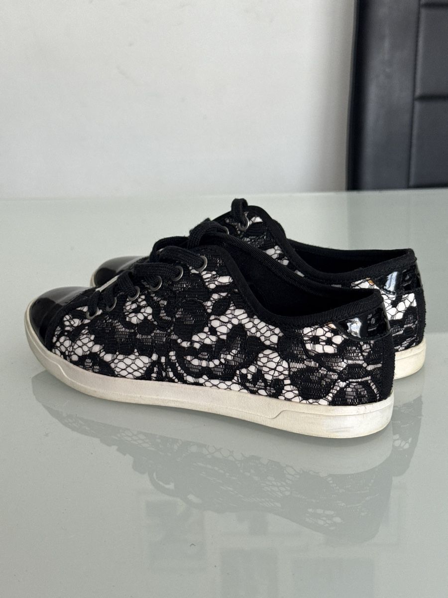 DKNY Scarpe da donna: DKNY sneakers – Usato da Thalwil venduto da perulina 5