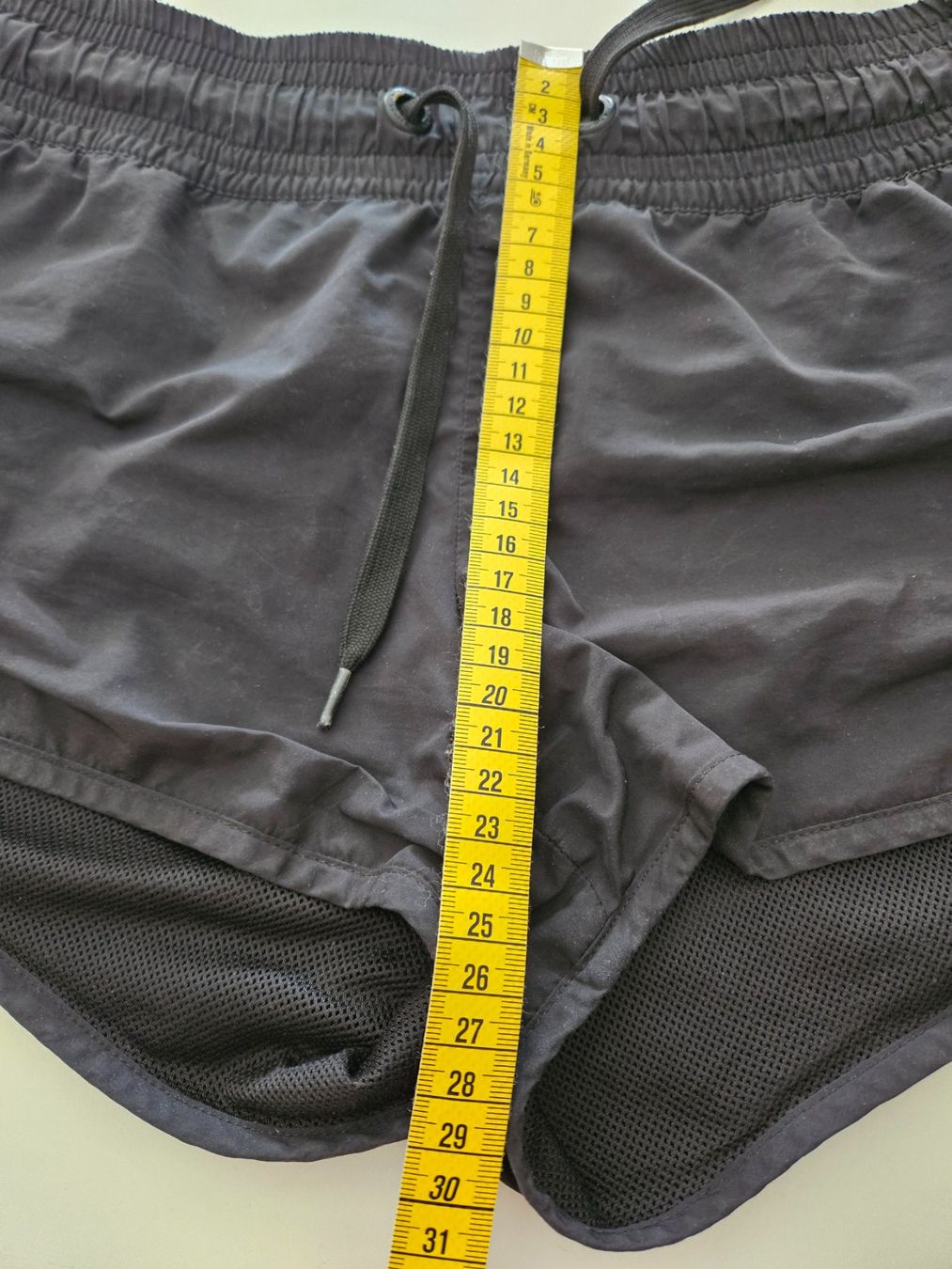 H&M Pantalons: Tolle, schwarze Sporthose Gr.34 – D'occasion à Schaffhausen par sabrina915 2