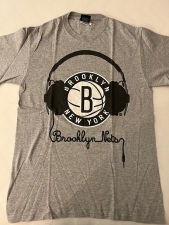Brooklyn Nets - Headphones T-Shirt