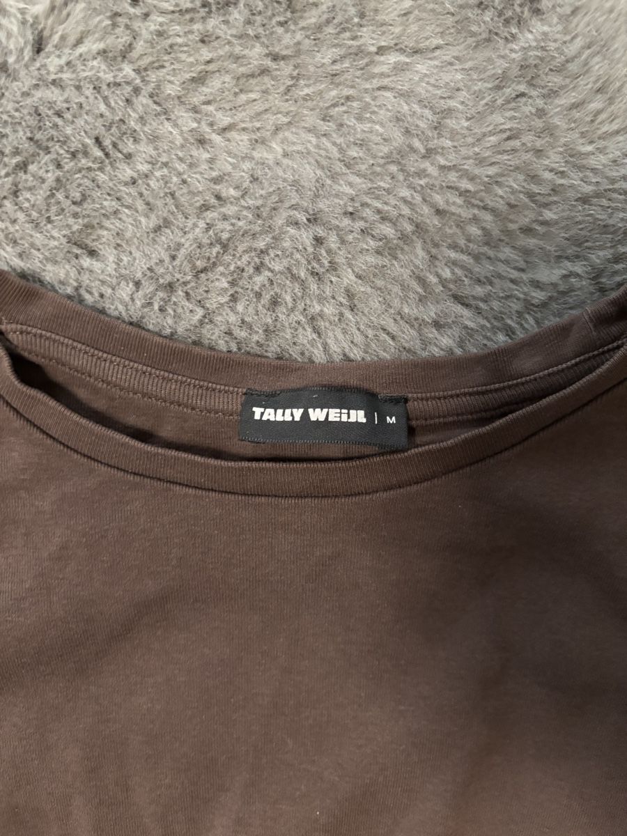 Tally Weijl Top: Tally Weijl Brown Long Sleeve Top – Nuovo (secondo la descrizione) da Wichtrach venduto da Re_Fit 2