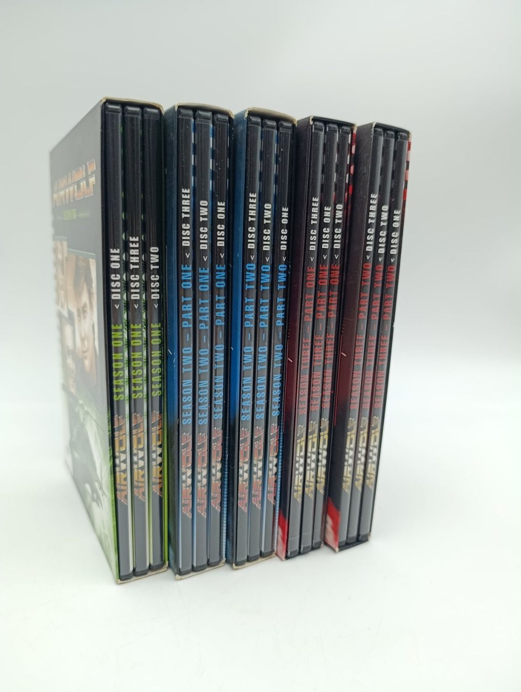 Tutti i DVDs: Airwolf DVD-Boxen Staffeln 1-3 – Usato da Wil SG venduto da Donaldus 3
