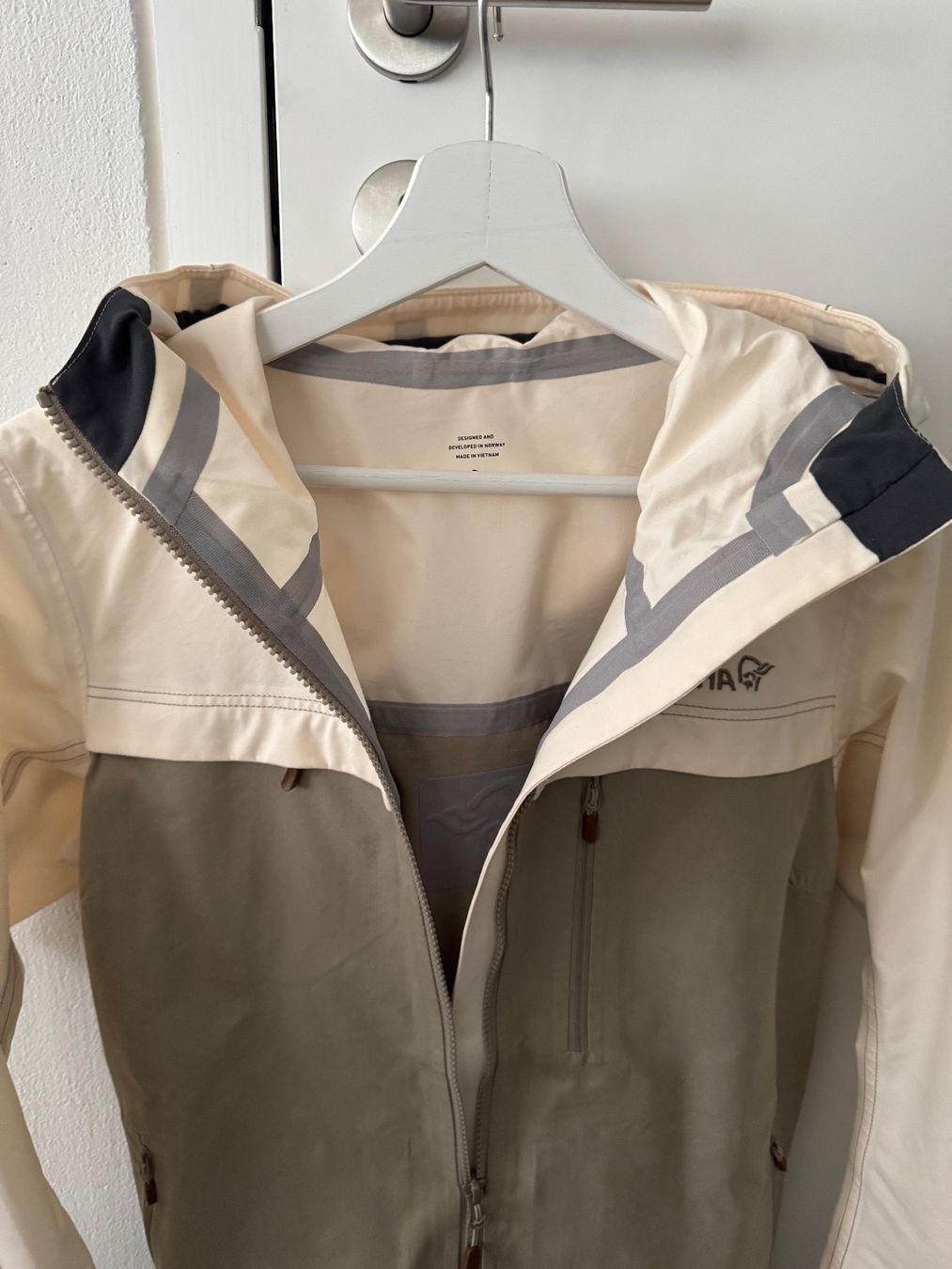 Norrøna Giacche: Jacke von Norrona, Grösse S – Usato da Flüeli-Ranft venduto da Mari_Posa22 2