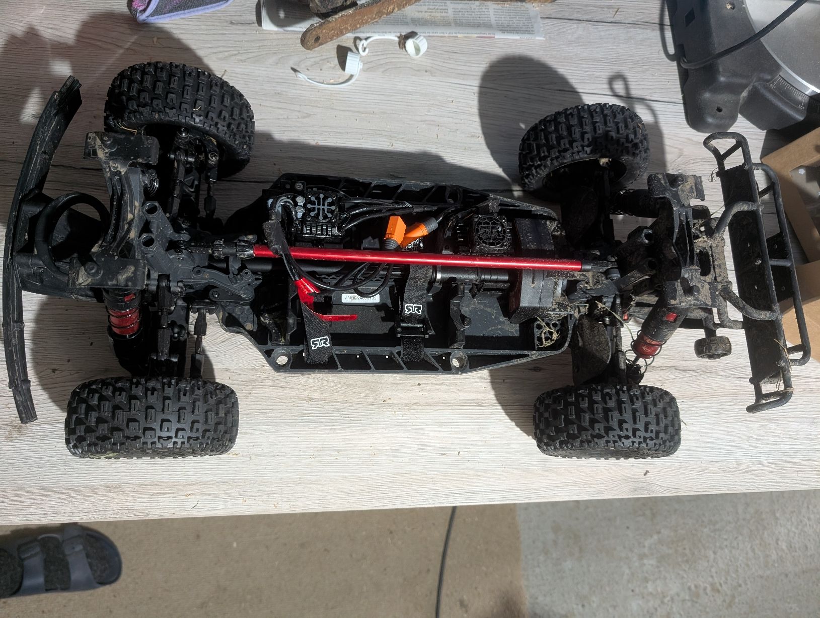 Arrma Modellismo RC: Arrma Mojave 1:8 mit 4S Akku – Usato da Sulzbach venduto da MercedesV8 2