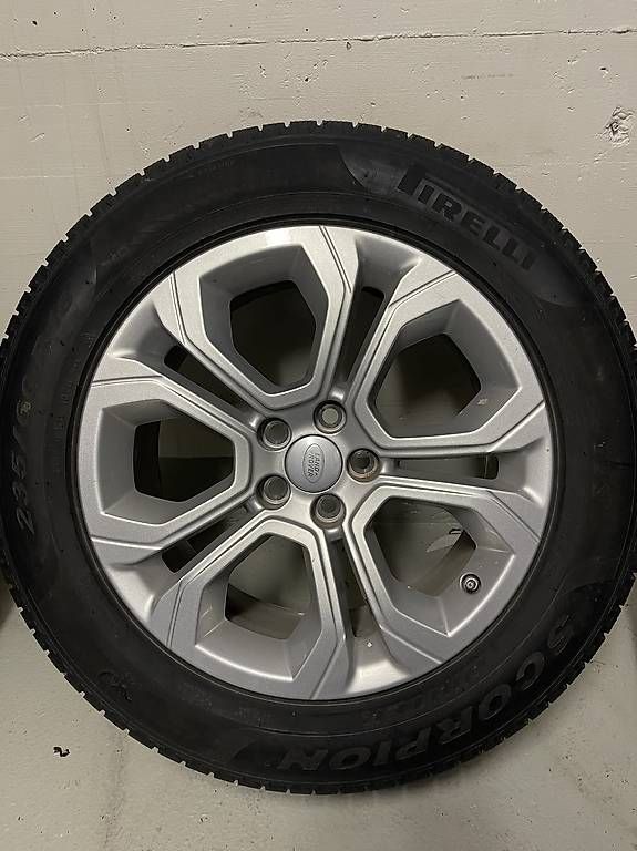 Pneumatici & Ruote complete: Land Rover Evoque Original Winterräder Pirelli  – Usato da Wädenswil venduto da Comfort99