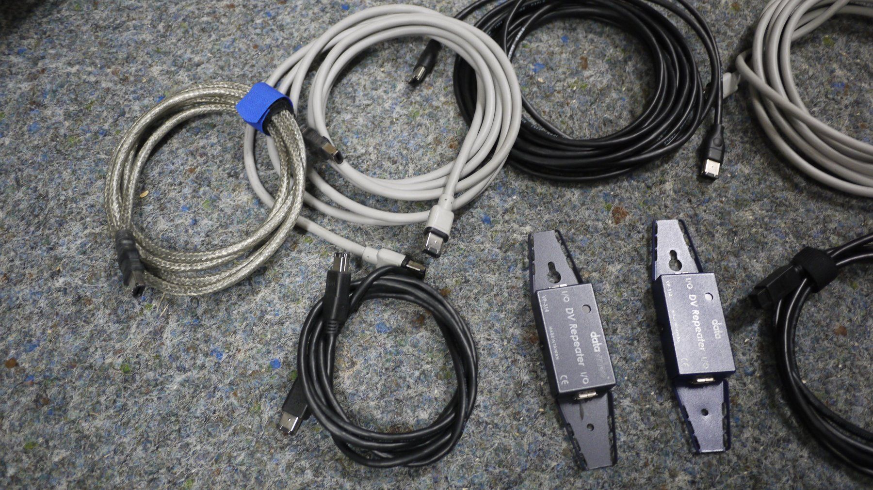 Cavi: FIRE WIRE SET Kabel, Verstärker, Karte – Usato da Kaiserstuhl AG venduto da GTM-Kaiserstuhl 3
