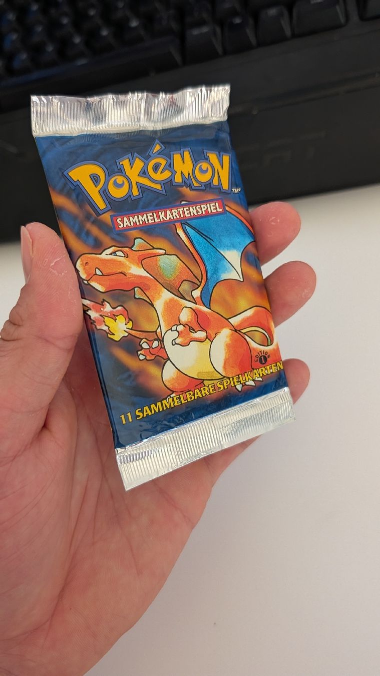Pokémon Cartes à collectionner: Pokemon Base Set Booster 1. Edition Charizard unweighed DE – Neuf avec emballage d'origine à Basel par UmbreonPokemon 5