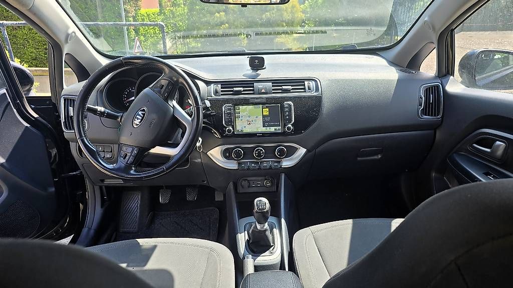 Kia Automobili: Vendo Kia Rio 1.4 CVVT – Usato da Taverne venduto da gia_phh8 3
