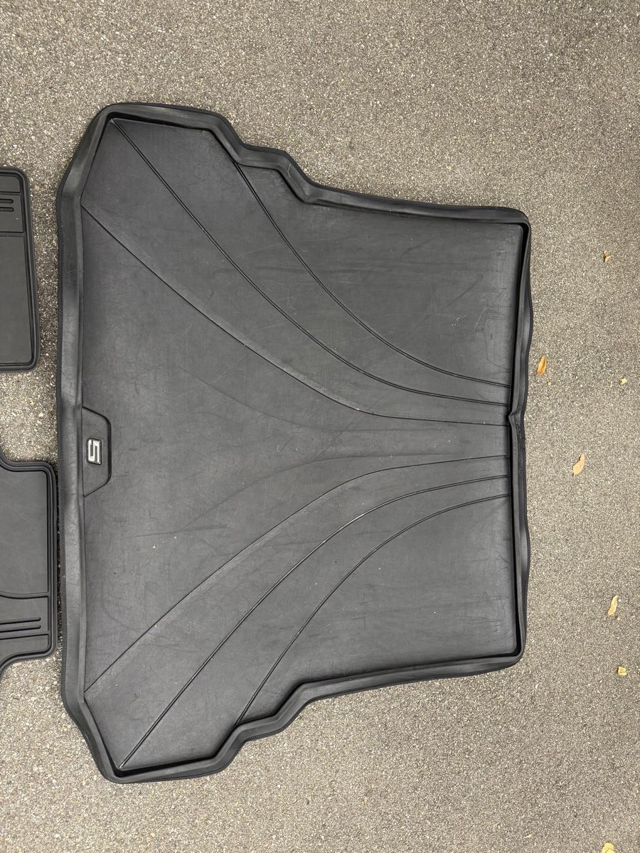 BMW Tapis / Bacs: Automatten Set Original Bmw 5er – D'occasion à Küsnacht ZH par rox_d9zw 1