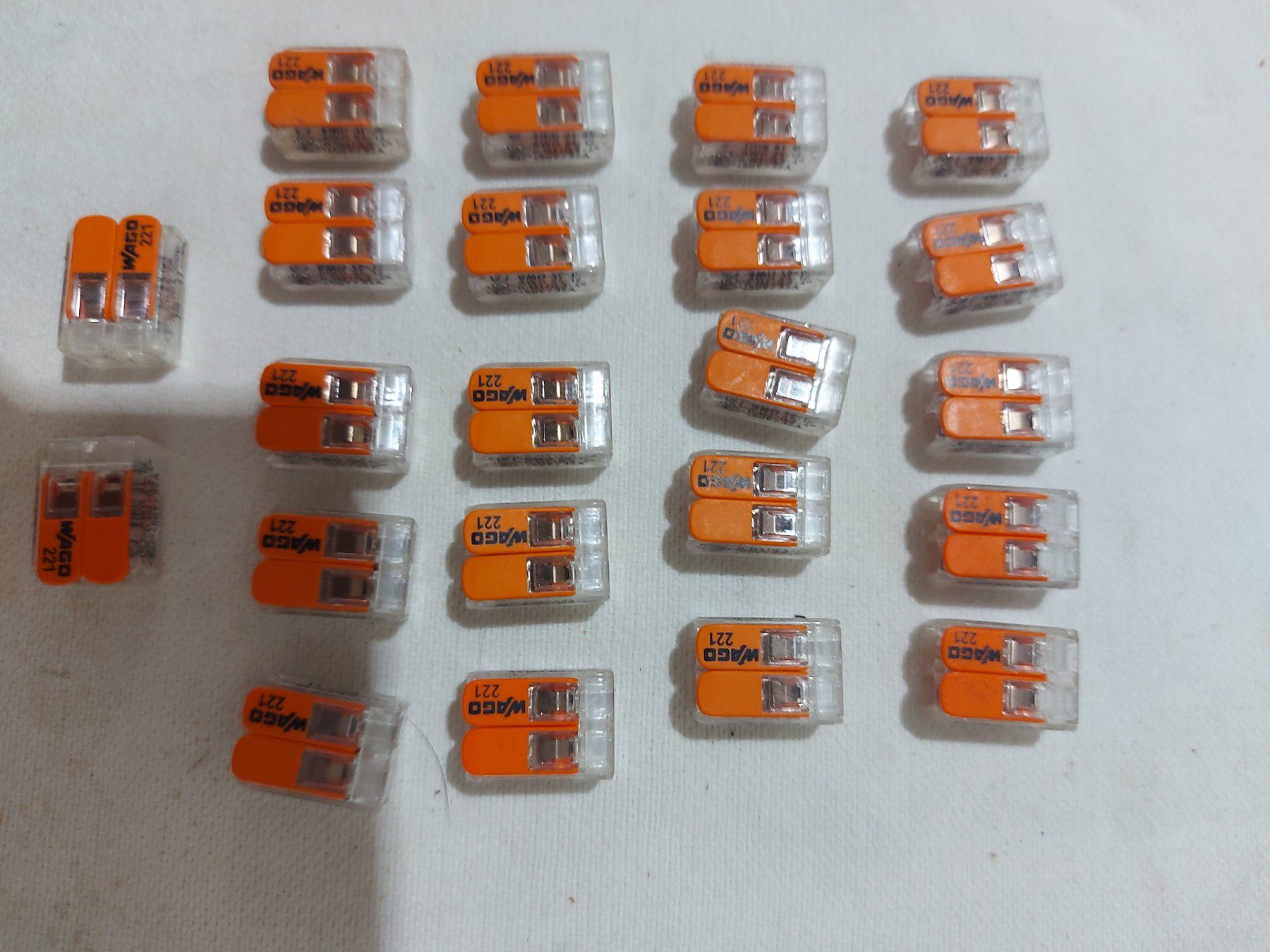 Componenti elettronici: WAGO Klemmen 221 SET mit 22 Stück – Usato da Rheinau venduto da profitronic.shop 7