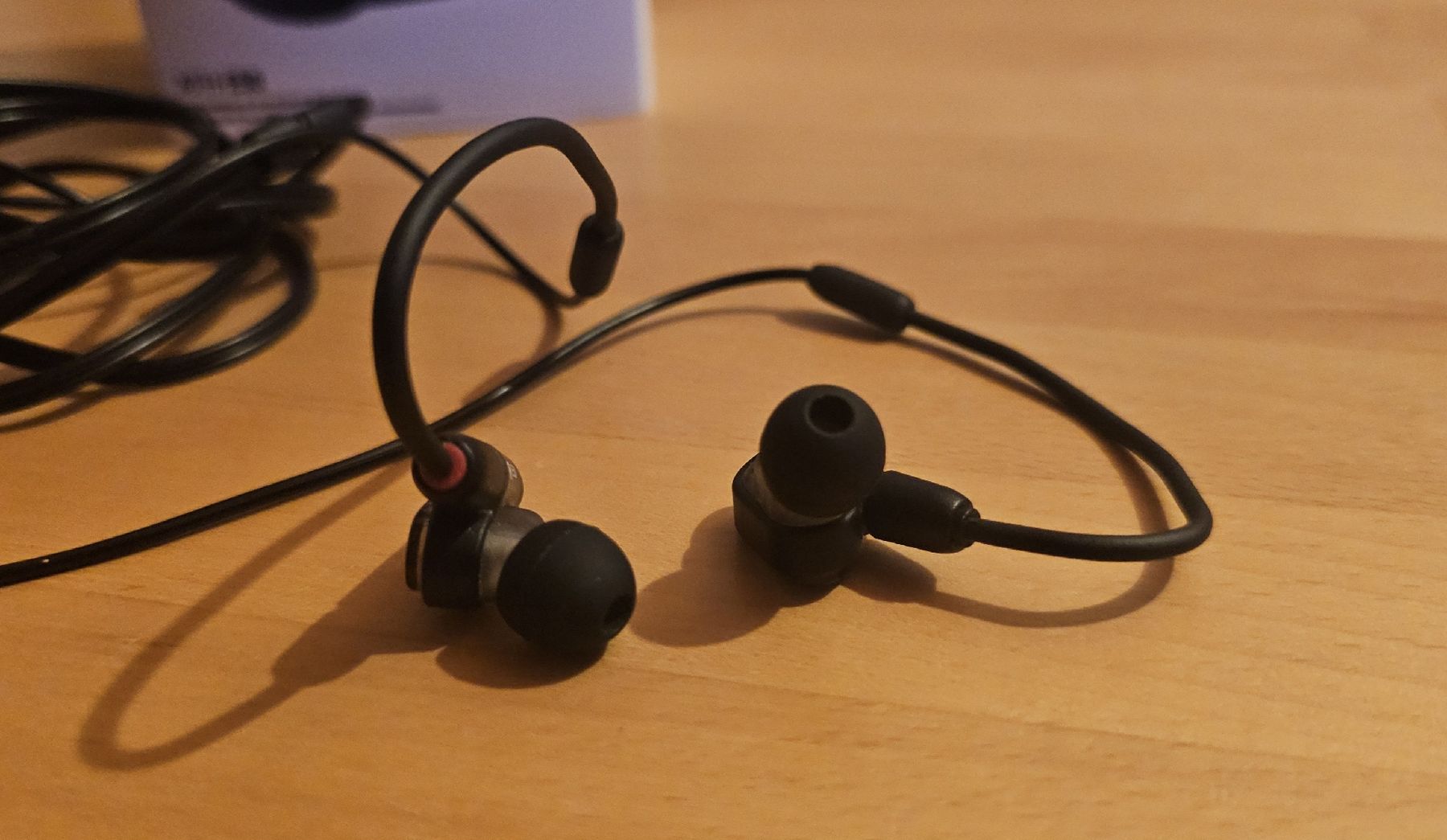 Audio Technica Cuffie: Audio-Technica ATH-E50 – Nuovo (secondo la descrizione) da Wohlen AG venduto da mko_2qxf 3