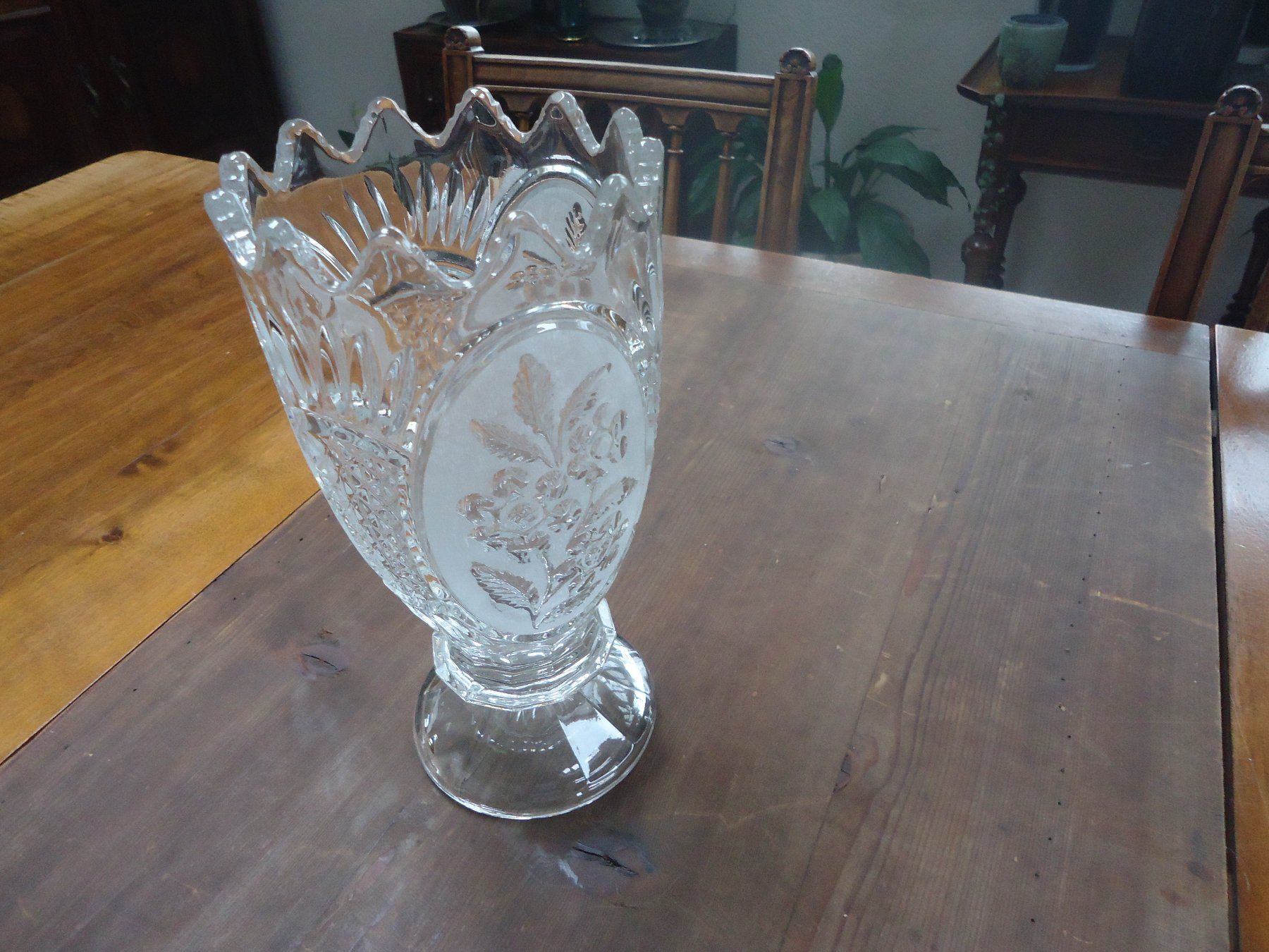 Vasi & Recipienti: Joli vase en cristal taillé – Usato da Vessy venduto da mafabe